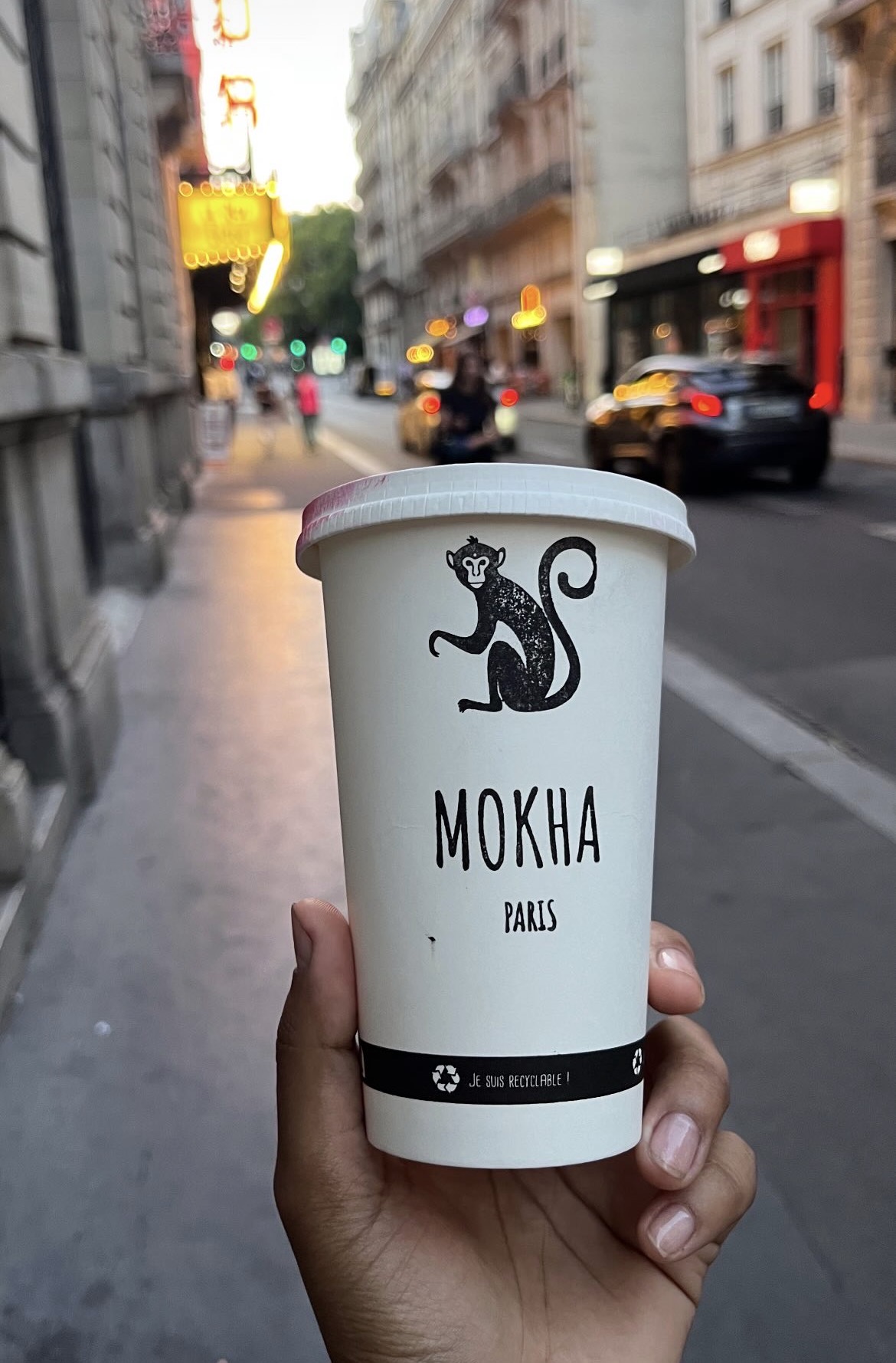L'univers Mokha Paris entre café, pâtisserie et thé marocain